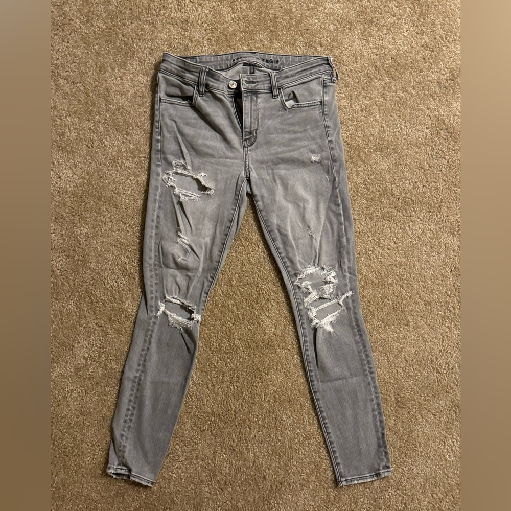 Grey American Eagle skinny jeans